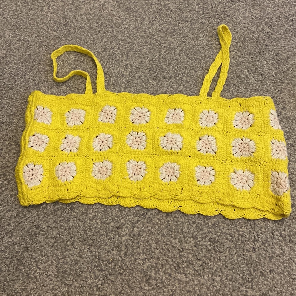 Crocheted top - Picture 2 of 2